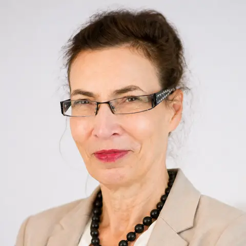 Portrait von Prof. Dr. rer. nat. habil. Brigitte König